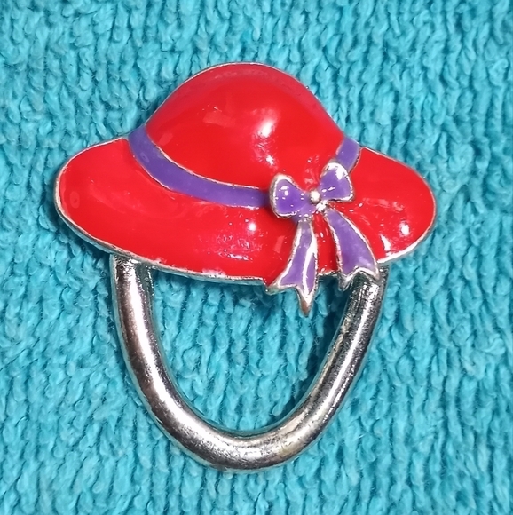 Red Hat Enamel Pendant with Purple Bow - Picture 1 of 3
